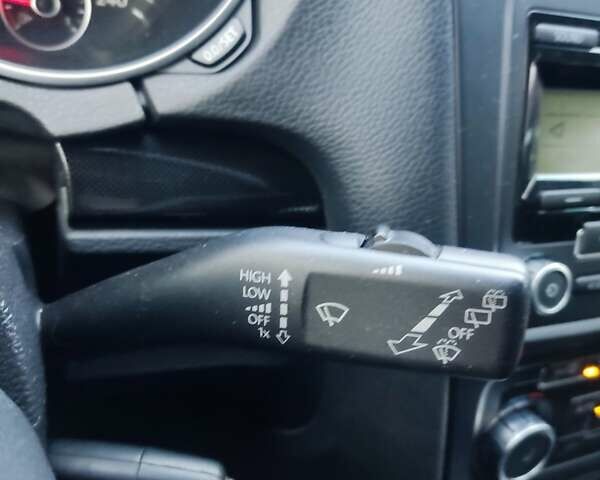 Черный Фольксваген Гольф, объемом двигателя 1.39 л и пробегом 166 тыс. км за 7200 $, фото 40 на Automoto.ua