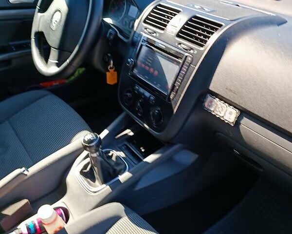 Черный Фольксваген Гольф, объемом двигателя 1.6 л и пробегом 224 тыс. км за 5200 $, фото 17 на Automoto.ua