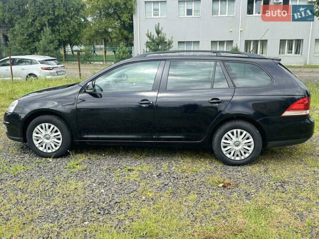 Черный Фольксваген Гольф, объемом двигателя 1.4 л и пробегом 214 тыс. км за 5700 $, фото 6 на Automoto.ua