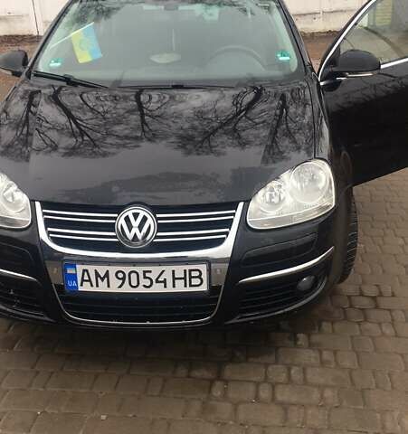 Черный Фольксваген Гольф, объемом двигателя 1.4 л и пробегом 190 тыс. км за 6450 $, фото 17 на Automoto.ua