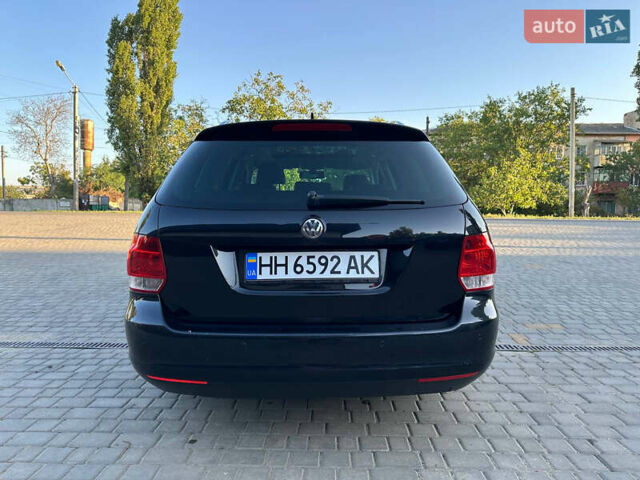 Черный Фольксваген Гольф, объемом двигателя 1.4 л и пробегом 148 тыс. км за 7800 $, фото 4 на Automoto.ua