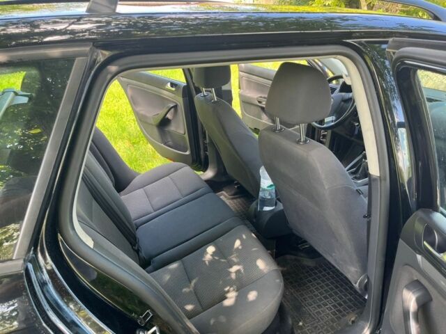 Черный Фольксваген Гольф, объемом двигателя 1.9 л и пробегом 275 тыс. км за 5500 $, фото 10 на Automoto.ua