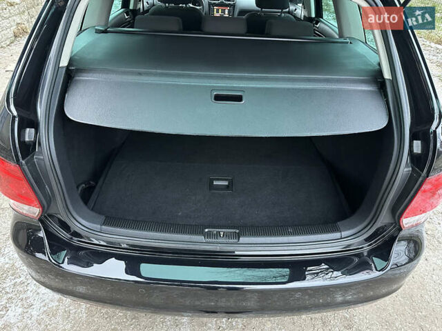 Черный Фольксваген Гольф, объемом двигателя 1.6 л и пробегом 248 тыс. км за 8199 $, фото 42 на Automoto.ua