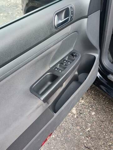 Чорний Фольксваген Гольф, об'ємом двигуна 1.6 л та пробігом 261 тис. км за 6800 $, фото 8 на Automoto.ua