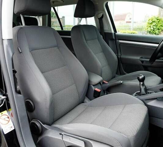 Черный Фольксваген Гольф, объемом двигателя 1.4 л и пробегом 173 тыс. км за 6700 $, фото 14 на Automoto.ua