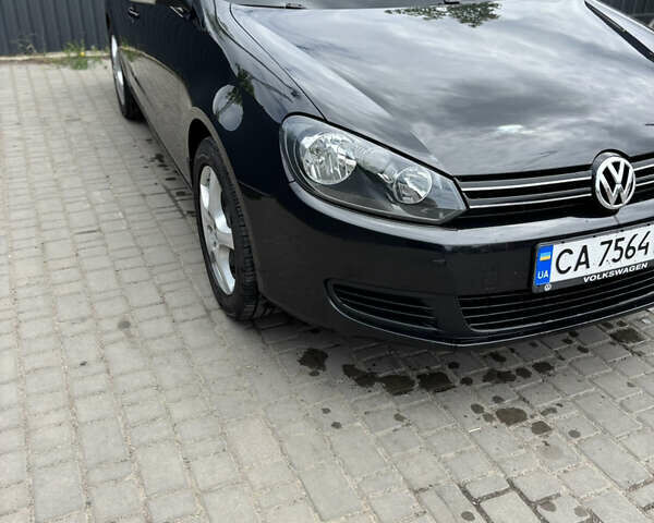 Черный Фольксваген Гольф, объемом двигателя 1.6 л и пробегом 238 тыс. км за 7850 $, фото 1 на Automoto.ua