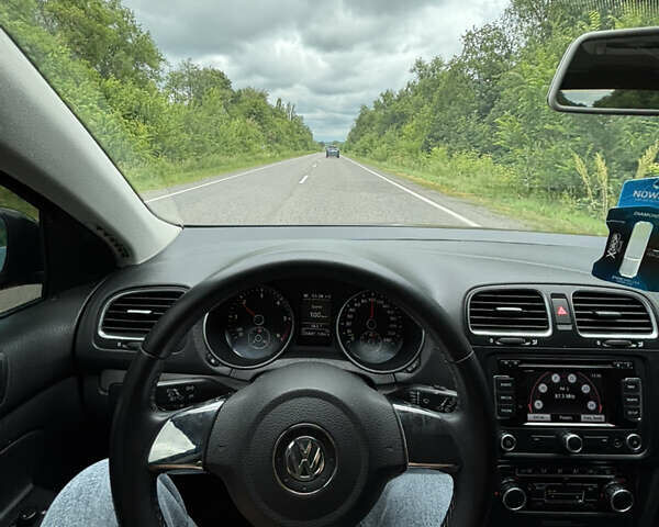 Черный Фольксваген Гольф, объемом двигателя 1.6 л и пробегом 238 тыс. км за 7850 $, фото 9 на Automoto.ua