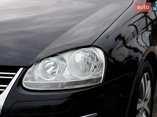 Черный Фольксваген Гольф, объемом двигателя 1.4 л и пробегом 173 тыс. км за 6700 $, фото 6 на Automoto.ua