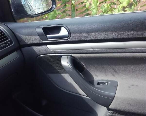 Чорний Фольксваген Гольф, об'ємом двигуна 1.4 л та пробігом 185 тис. км за 6700 $, фото 15 на Automoto.ua