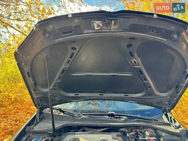 Черный Фольксваген Гольф, объемом двигателя 1.9 л и пробегом 293 тыс. км за 6000 $, фото 48 на Automoto.ua