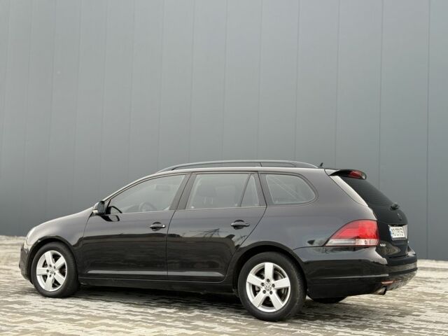 Черный Фольксваген Гольф, объемом двигателя 1.6 л и пробегом 276 тыс. км за 6300 $, фото 4 на Automoto.ua