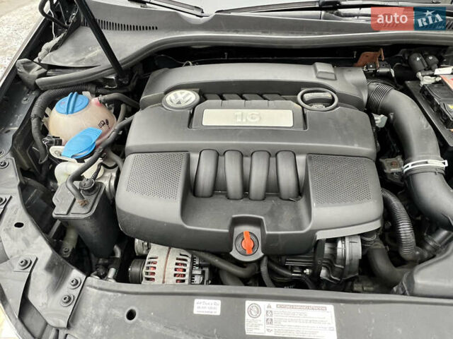 Чорний Фольксваген Гольф, об'ємом двигуна 1.6 л та пробігом 183 тис. км за 7199 $, фото 35 на Automoto.ua