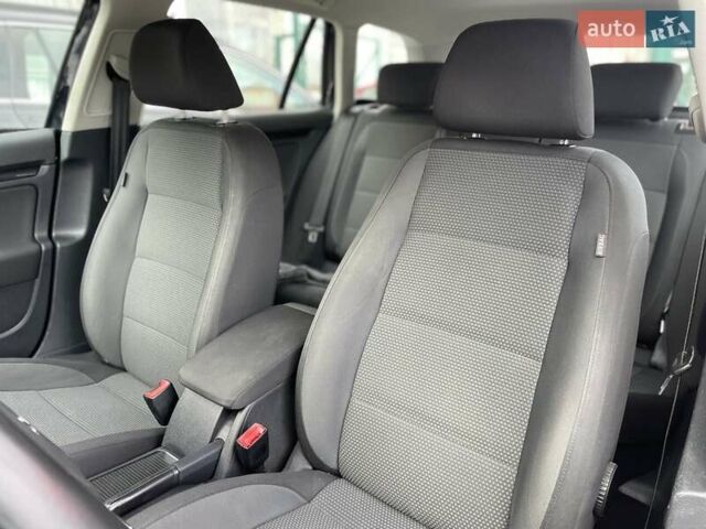 Чорний Фольксваген Гольф, об'ємом двигуна 1.6 л та пробігом 209 тис. км за 9500 $, фото 13 на Automoto.ua