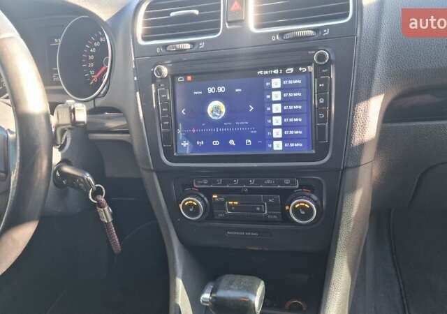 Чорний Фольксваген Гольф, об'ємом двигуна 1.6 л та пробігом 301 тис. км за 8250 $, фото 17 на Automoto.ua