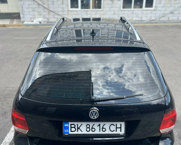 Черный Фольксваген Гольф, объемом двигателя 1.6 л и пробегом 306 тыс. км за 8000 $, фото 6 на Automoto.ua