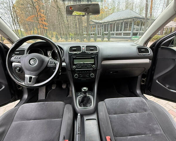 Чорний Фольксваген Гольф, об'ємом двигуна 1.39 л та пробігом 231 тис. км за 6500 $, фото 19 на Automoto.ua