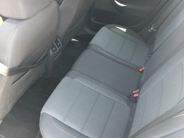 Черный Фольксваген Гольф, объемом двигателя 1.4 л и пробегом 280 тыс. км за 7600 $, фото 6 на Automoto.ua