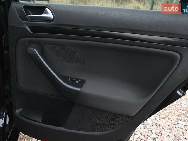 Черный Фольксваген Гольф, объемом двигателя 1.97 л и пробегом 275 тыс. км за 8850 $, фото 34 на Automoto.ua