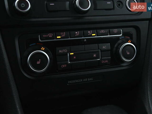 Черный Фольксваген Гольф, объемом двигателя 1.97 л и пробегом 275 тыс. км за 8850 $, фото 25 на Automoto.ua