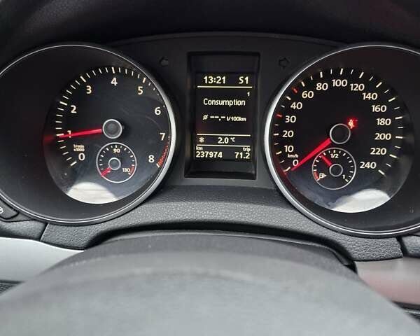 Черный Фольксваген Гольф, объемом двигателя 1.4 л и пробегом 238 тыс. км за 8400 $, фото 40 на Automoto.ua