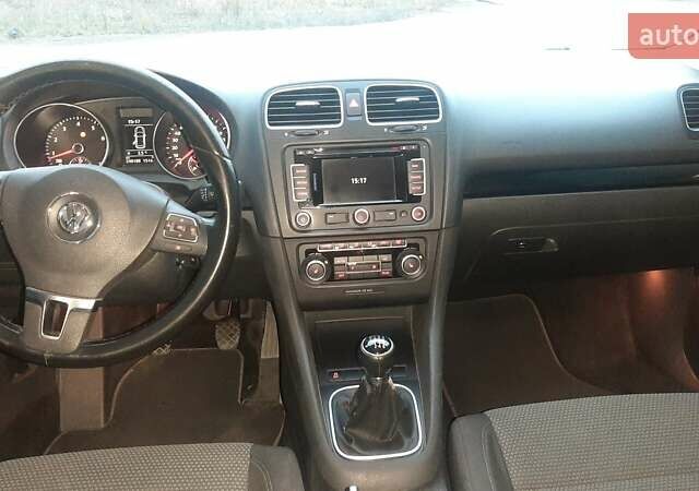 Черный Фольксваген Гольф, объемом двигателя 1.39 л и пробегом 240 тыс. км за 7800 $, фото 1 на Automoto.ua