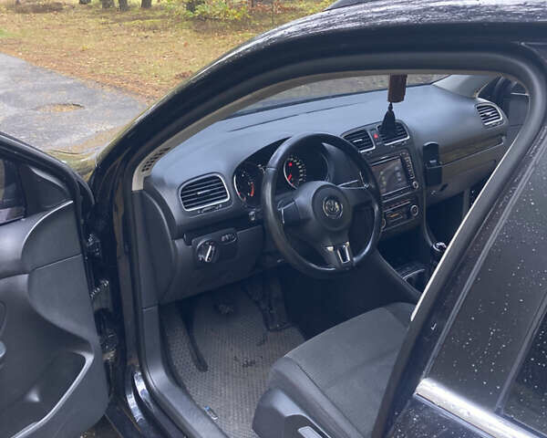 Черный Фольксваген Гольф, объемом двигателя 1.6 л и пробегом 269 тыс. км за 6600 $, фото 8 на Automoto.ua