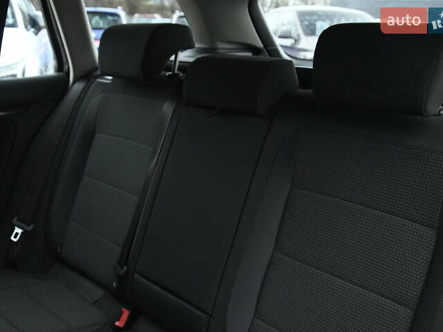 Черный Фольксваген Гольф, объемом двигателя 1.97 л и пробегом 275 тыс. км за 8850 $, фото 31 на Automoto.ua