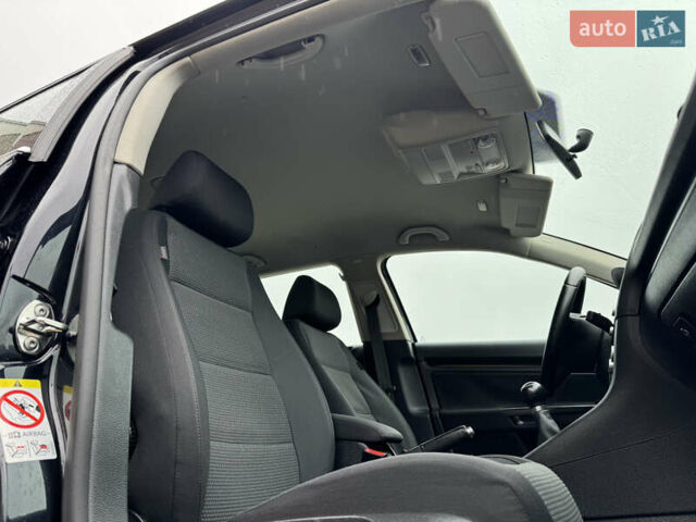 Черный Фольксваген Гольф, объемом двигателя 1.4 л и пробегом 195 тыс. км за 7800 $, фото 29 на Automoto.ua