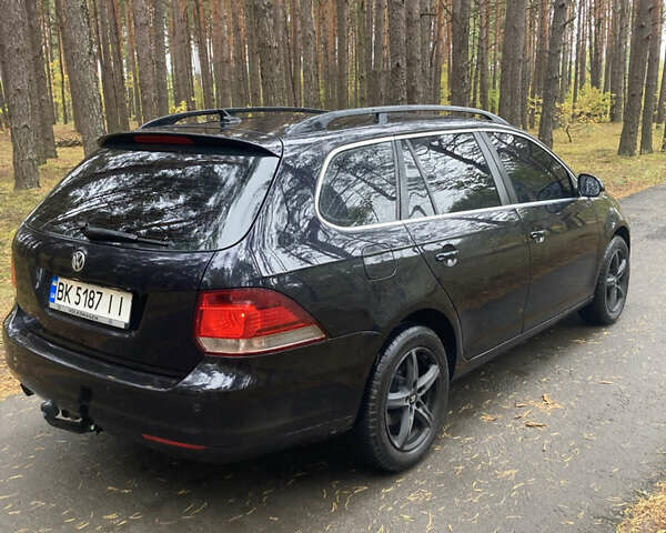 Черный Фольксваген Гольф, объемом двигателя 1.6 л и пробегом 269 тыс. км за 6600 $, фото 4 на Automoto.ua