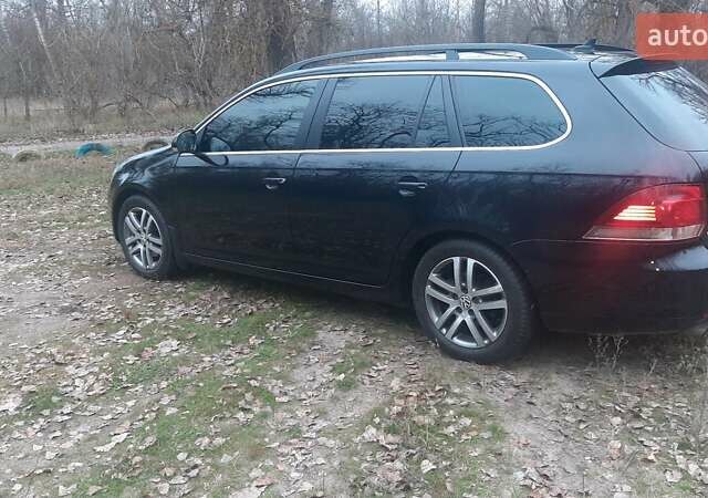 Черный Фольксваген Гольф, объемом двигателя 1.39 л и пробегом 240 тыс. км за 7800 $, фото 10 на Automoto.ua