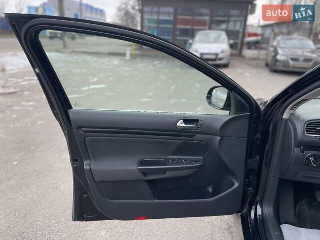 Чорний Фольксваген Гольф, об'ємом двигуна 1.6 л та пробігом 209 тис. км за 9500 $, фото 8 на Automoto.ua
