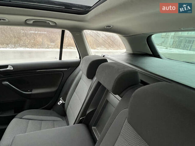 Чорний Фольксваген Гольф, об'ємом двигуна 1.6 л та пробігом 183 тис. км за 7199 $, фото 45 на Automoto.ua