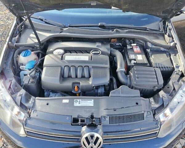 Черный Фольксваген Гольф, объемом двигателя 1.6 л и пробегом 183 тыс. км за 6100 $, фото 15 на Automoto.ua