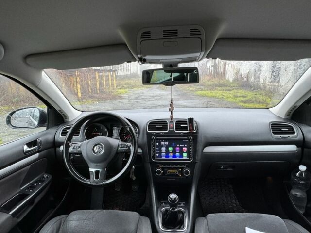 Черный Фольксваген Гольф, объемом двигателя 1.6 л и пробегом 243 тыс. км за 7300 $, фото 3 на Automoto.ua