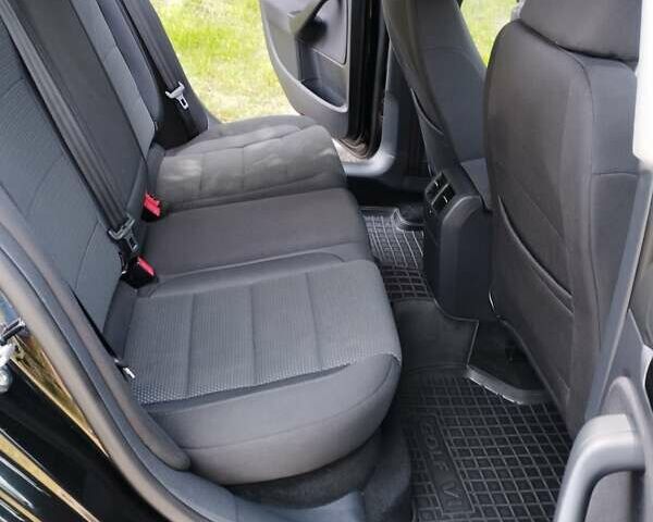 Черный Фольксваген Гольф, объемом двигателя 1.6 л и пробегом 254 тыс. км за 8000 $, фото 22 на Automoto.ua