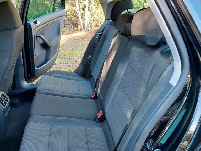 Чорний Фольксваген Гольф, об'ємом двигуна 1.6 л та пробігом 193 тис. км за 8200 $, фото 4 на Automoto.ua