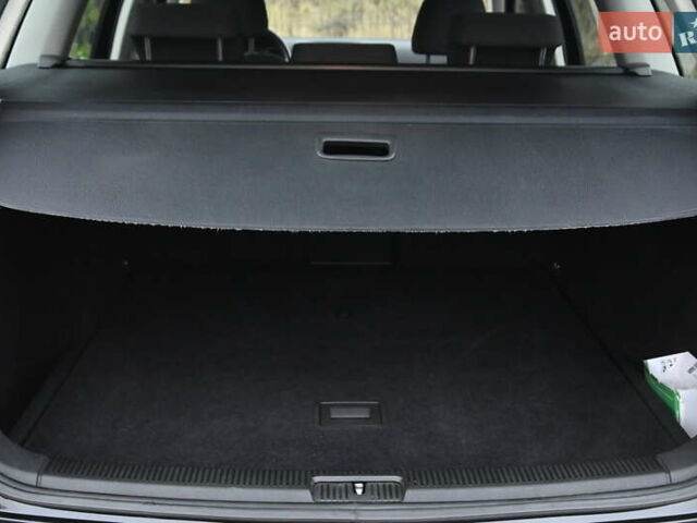 Черный Фольксваген Гольф, объемом двигателя 1.97 л и пробегом 275 тыс. км за 8850 $, фото 44 на Automoto.ua