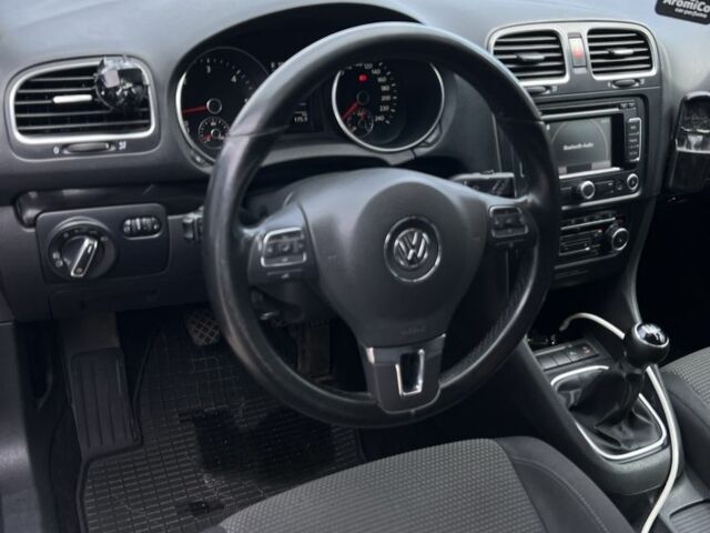 Черный Фольксваген Гольф, объемом двигателя 1.6 л и пробегом 282 тыс. км за 7000 $, фото 11 на Automoto.ua