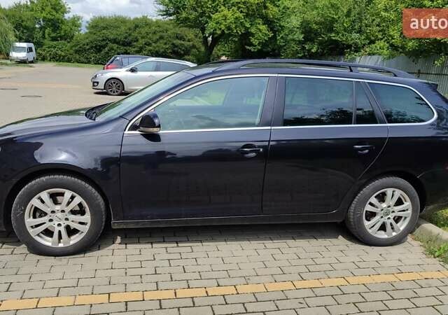 Черный Фольксваген Гольф, объемом двигателя 1.6 л и пробегом 300 тыс. км за 7200 $, фото 5 на Automoto.ua