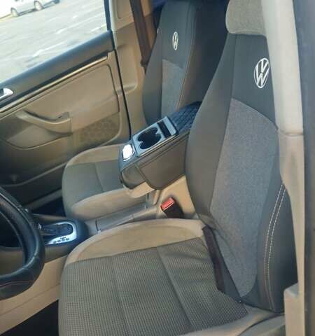 Черный Фольксваген Гольф, объемом двигателя 1.4 л и пробегом 287 тыс. км за 6900 $, фото 9 на Automoto.ua