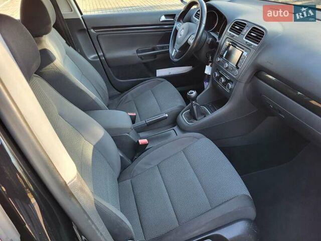 Черный Фольксваген Гольф, объемом двигателя 1.4 л и пробегом 199 тыс. км за 8000 $, фото 20 на Automoto.ua