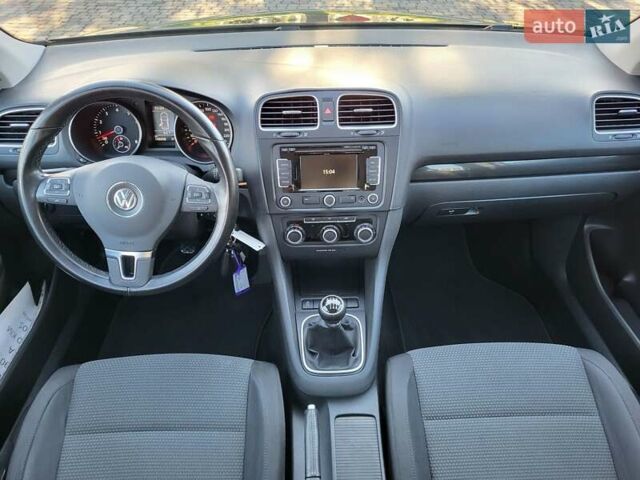 Черный Фольксваген Гольф, объемом двигателя 1.4 л и пробегом 199 тыс. км за 8000 $, фото 21 на Automoto.ua