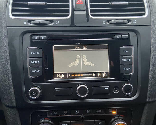 Черный Фольксваген Гольф, объемом двигателя 1.6 л и пробегом 230 тыс. км за 8450 $, фото 9 на Automoto.ua