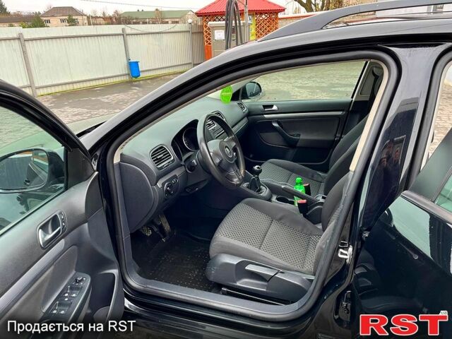 Черный Фольксваген Гольф, объемом двигателя 1.2 л и пробегом 217 тыс. км за 5500 $, фото 3 на Automoto.ua