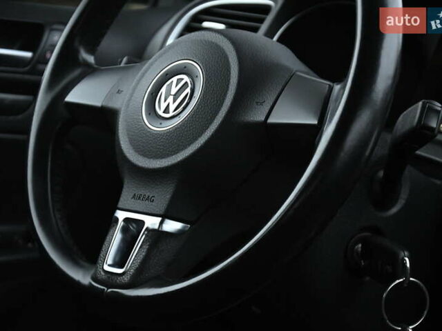 Черный Фольксваген Гольф, объемом двигателя 1.97 л и пробегом 275 тыс. км за 8850 $, фото 36 на Automoto.ua