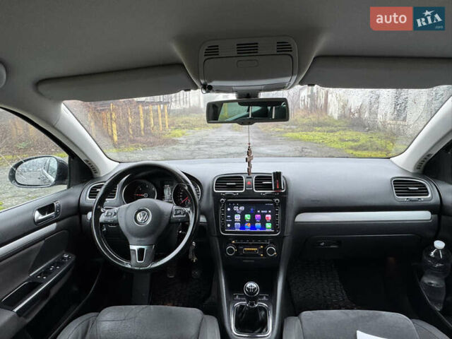 Черный Фольксваген Гольф, объемом двигателя 1.6 л и пробегом 243 тыс. км за 7300 $, фото 3 на Automoto.ua