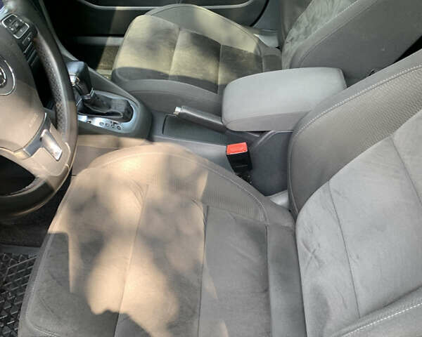 Черный Фольксваген Гольф, объемом двигателя 1.39 л и пробегом 230 тыс. км за 11500 $, фото 9 на Automoto.ua