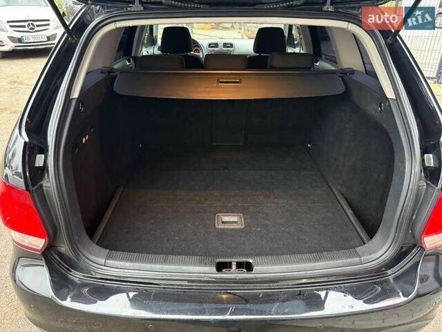 Черный Фольксваген Гольф, объемом двигателя 1.39 л и пробегом 228 тыс. км за 8200 $, фото 7 на Automoto.ua