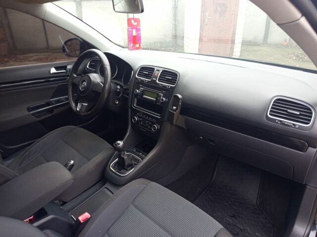 Черный Фольксваген Гольф, объемом двигателя 1.6 л и пробегом 246 тыс. км за 6800 $, фото 9 на Automoto.ua