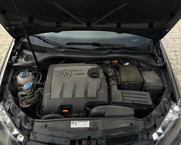 Черный Фольксваген Гольф, объемом двигателя 1.6 л и пробегом 238 тыс. км за 7850 $, фото 12 на Automoto.ua